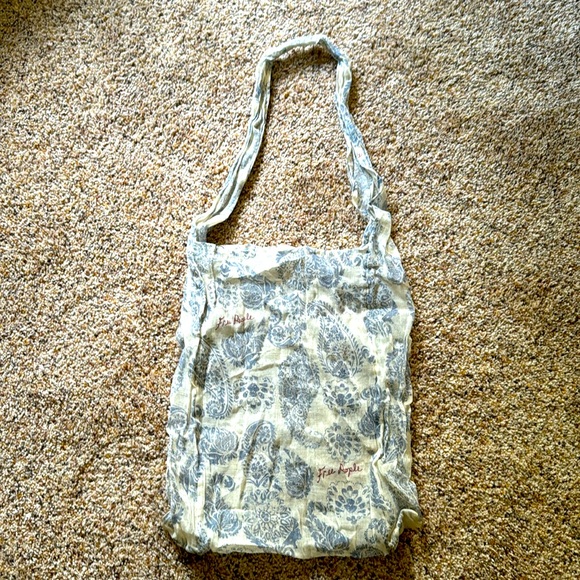 2 Free People Gauze Dust Bags - Picture 2 of 5